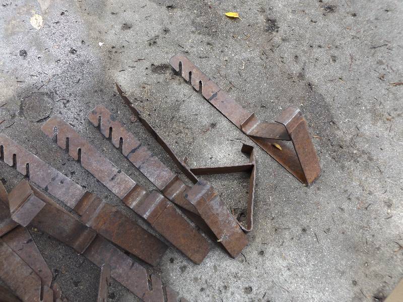 13 Roofing Jacks