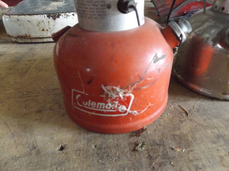 2 Coleman Lanterns