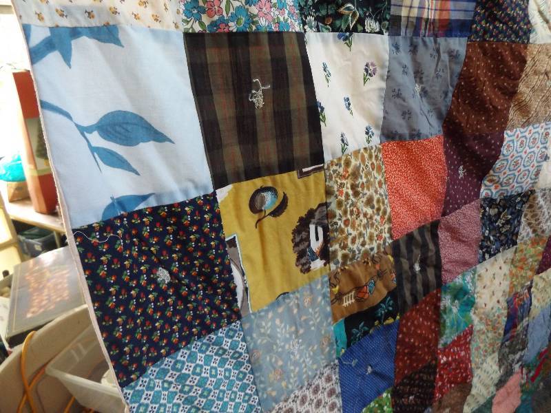Handmade Quilt - Great Colors, Excellent Condition