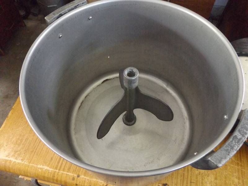 Large Mixer with Cover and Cord
