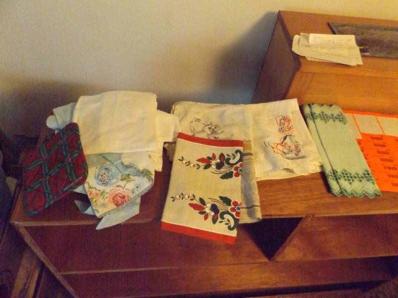 Dish Towels and Cloths, Table Runners