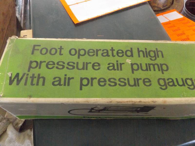 Foot air pump, like new