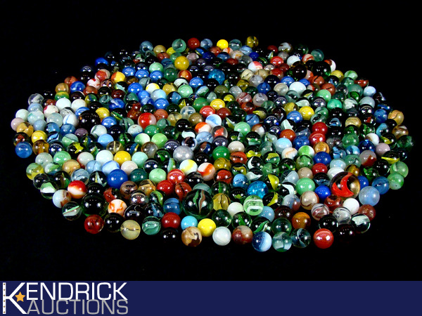 lot 41 image: 400 Collectible Vintage Marbles