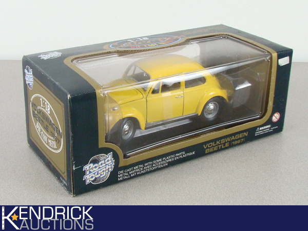 lot 46 image: 118 Scale Road Tough 1967 Volkswagen Beetle Die Cast Car