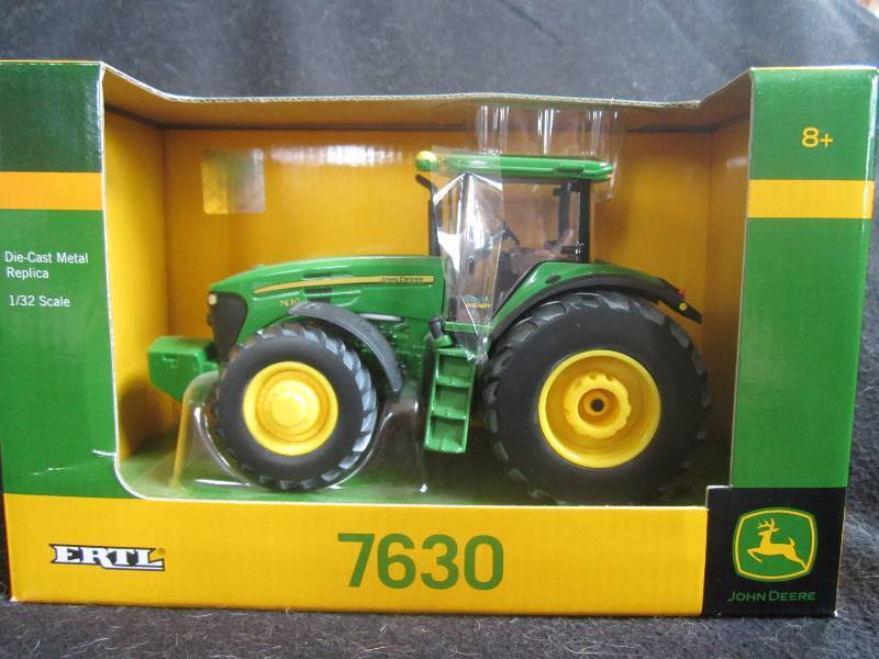 lot 6 image: Ertl die cast 132 scale model 7630...