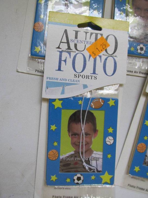 lot 125-COPY image: 5 auto foto photo frame air freshen...