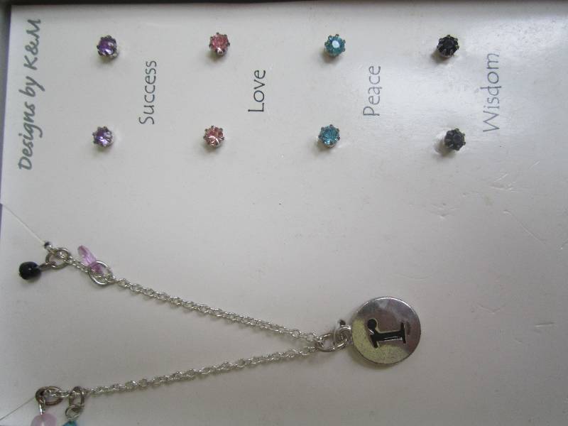 lot 172-COPY image: Kmart designs by K and M r neckla...