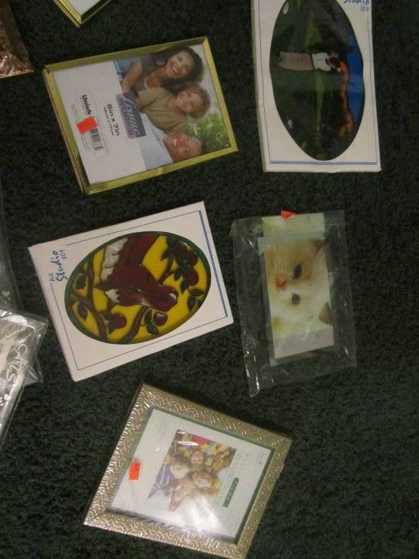 lot 274-COPY image: mixed picture frames size 5x 7...