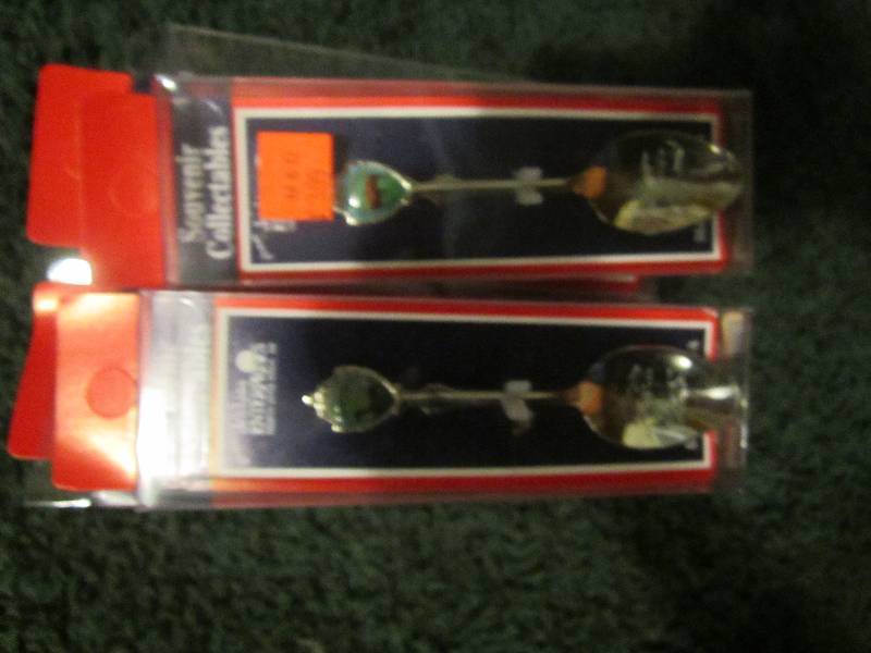 lot 285-COPY image: lot of 16 souvenir collectables min...
