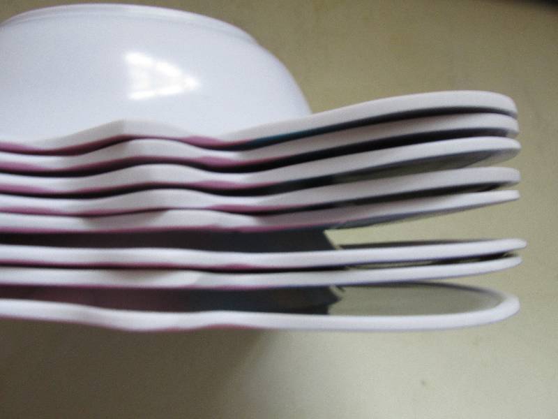 lot 54-COPY image: 8 butterfly shaped bowls ...