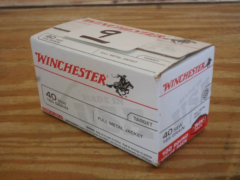 lot 9 image: (100) Rounds Winchester 40S&W 165gr...
