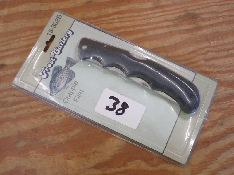 lot 38 image: New Frost Cutlery Folding Crappie F...