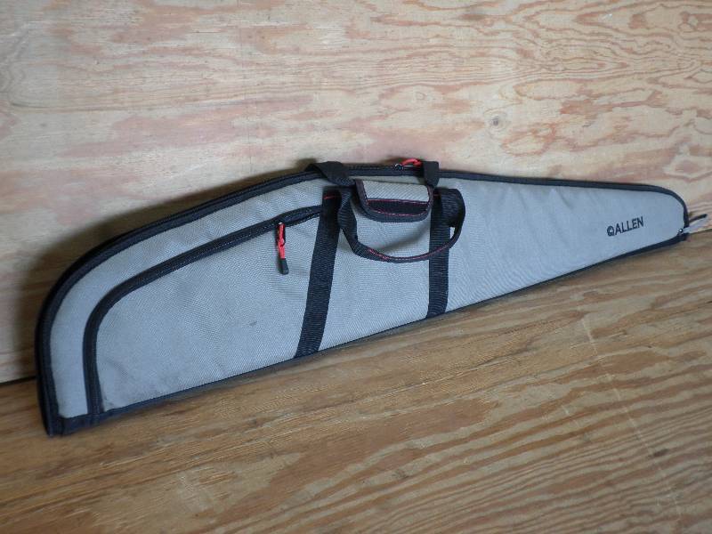 lot 71 image: Allen Padded Rifle Case ...