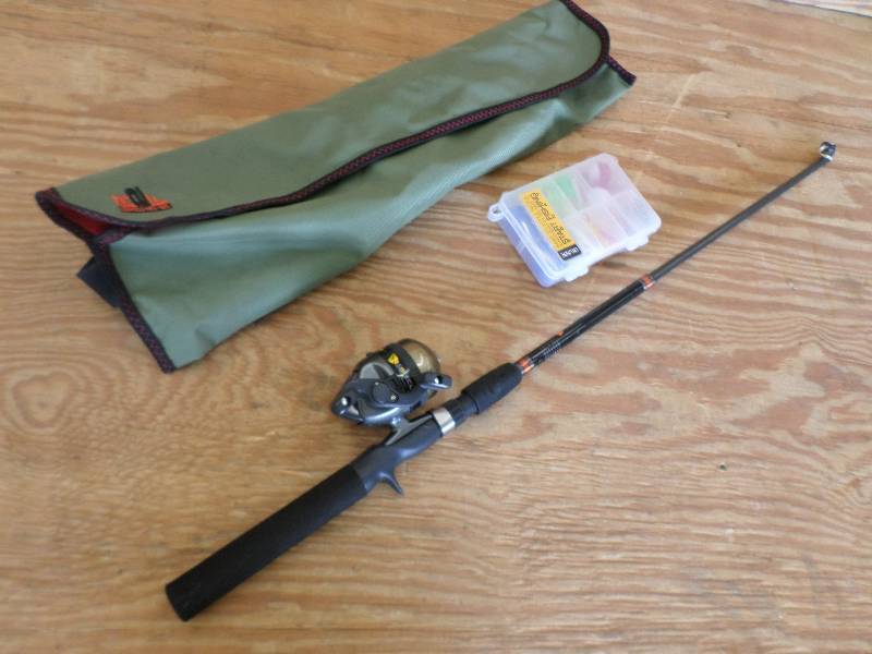 lot 81 image: SB-Eclips Telescoping Spin-Cast Rod...