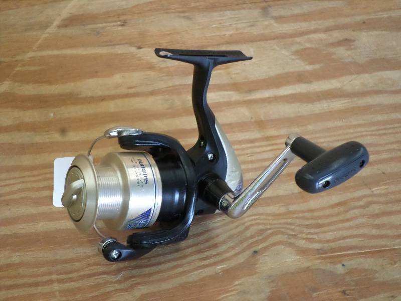 lot 88 image: Shimano AX 2500FB Spinning Reel ...