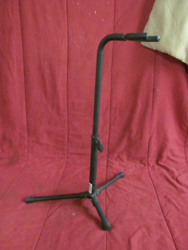 Guitar Stand