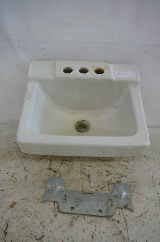 Small Hand Sink and Brackets