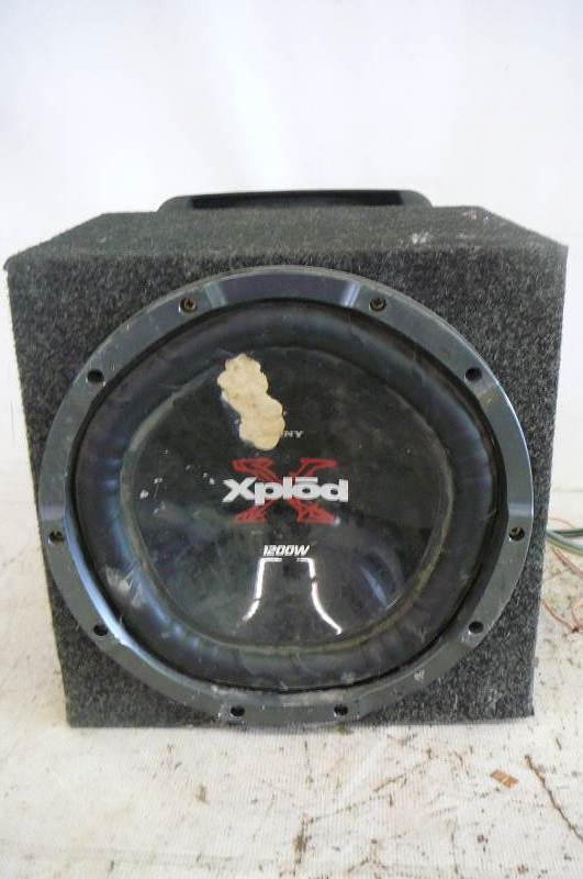 lot 8 image: Sub Box, Speeker, Jensen 600 watt amplifier JPA460 Condection unknown  Sub Box  14 wide X 14 High X 18 Deep