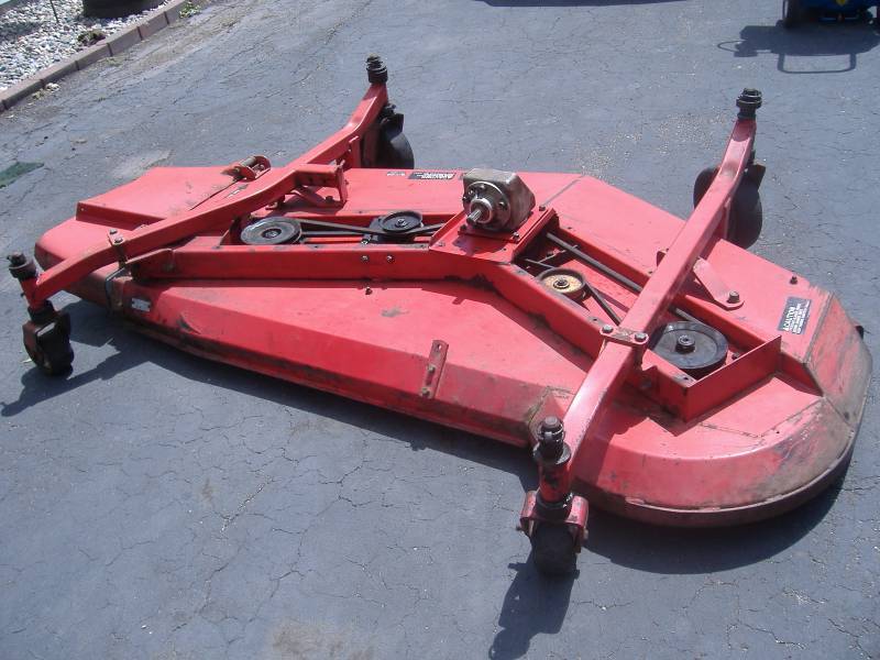 lot 8 image: Side-Discharge Deck 72in.