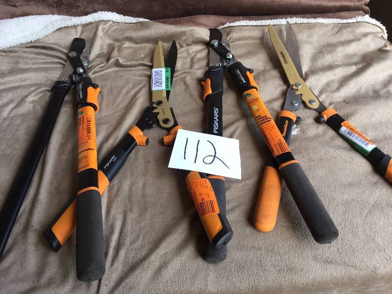 Lot of Fiskar Cutters
