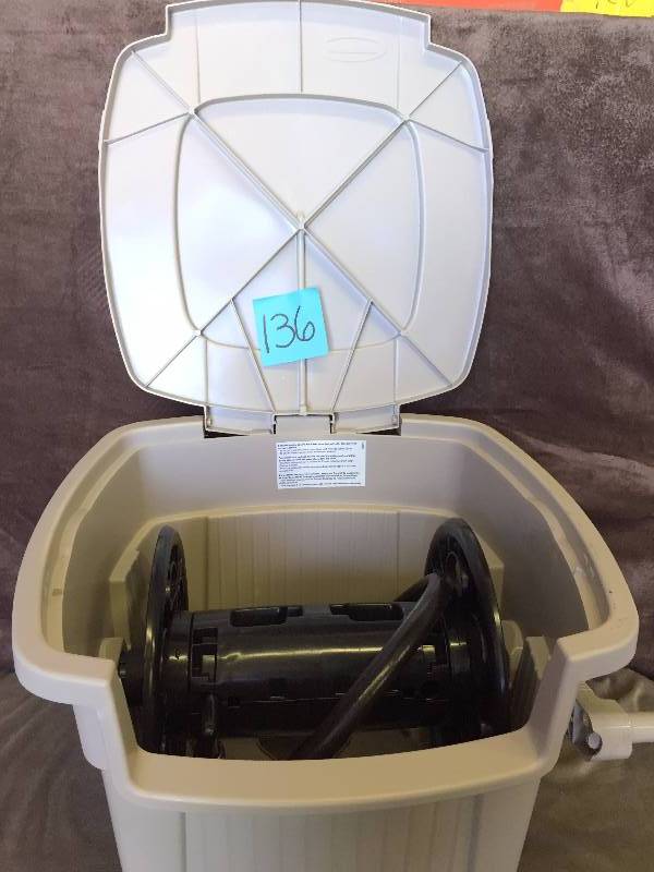 Suncast  Hose Reel