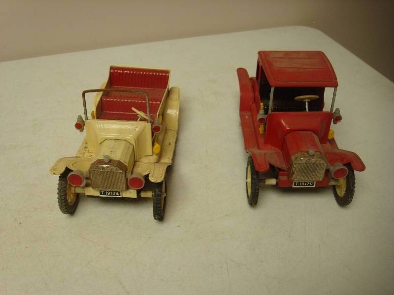 lot 20 image: Pair Of Tin Cars, Made In Japan, One Missing Some Wheels