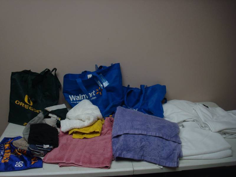 lot 66 image: Bags Filled With Clean Towels