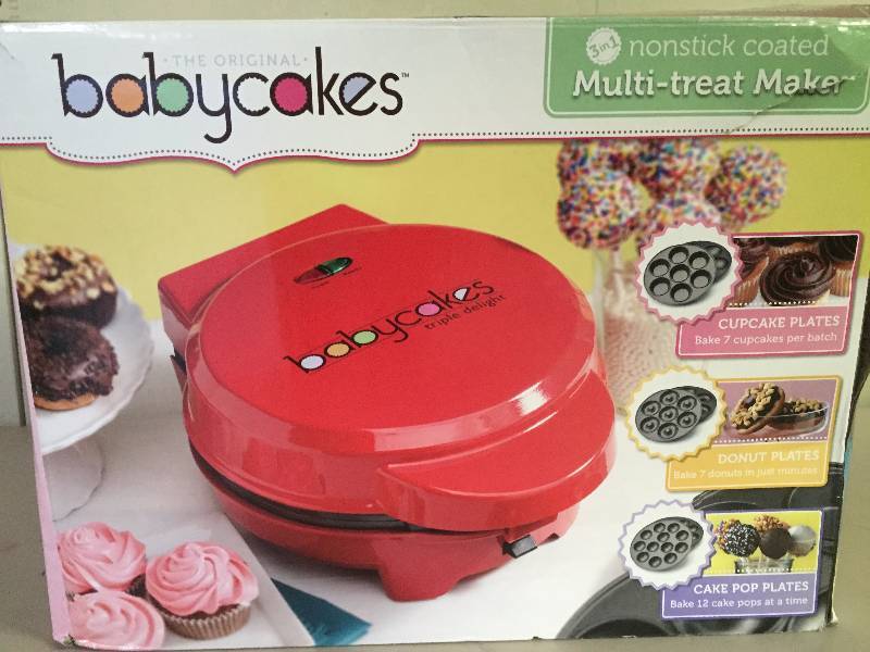 lot 29 image: Baby cakes Multi-treat maker