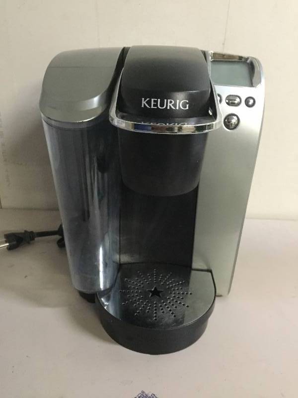 lot 43 image: Keurig Coffee Pot