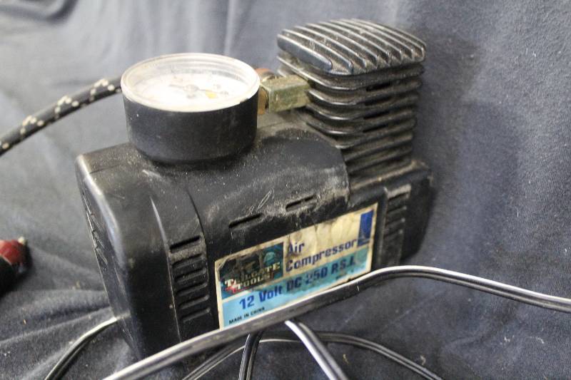 Air compressor