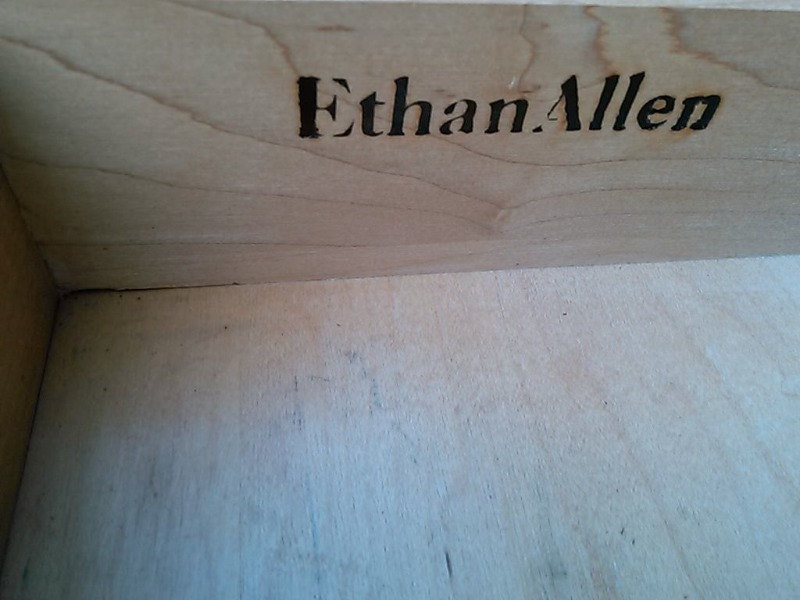 AMAZING HIGH END ETHAN ALLEN CHEST OF DRAWERS-LIKE NEW