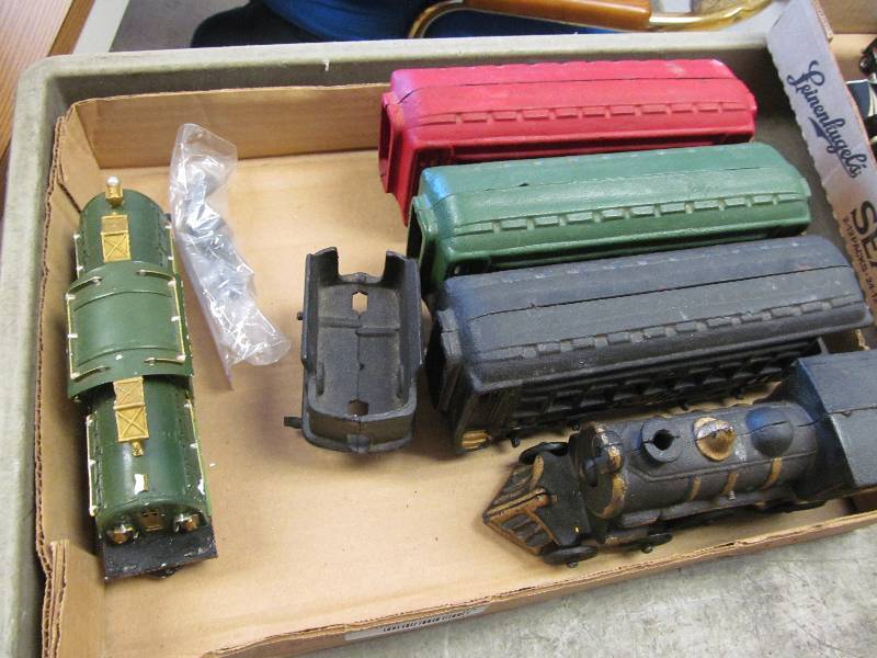 lot 41 image: Die Cast (Replica) Train set