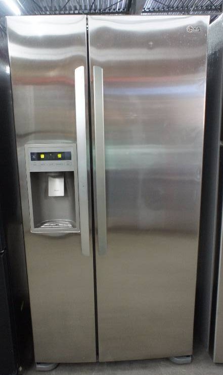 lot 3 image: LG Refrigerator - Model # (LSC23924ST)