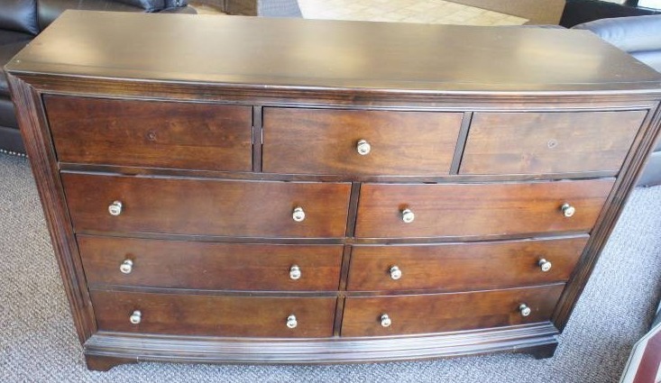 9 Drawer Dresser
