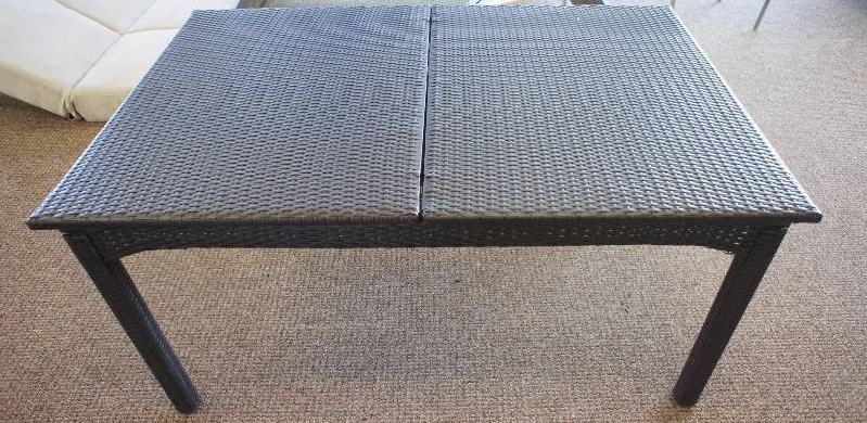 Outdoor Wicker Extending Table