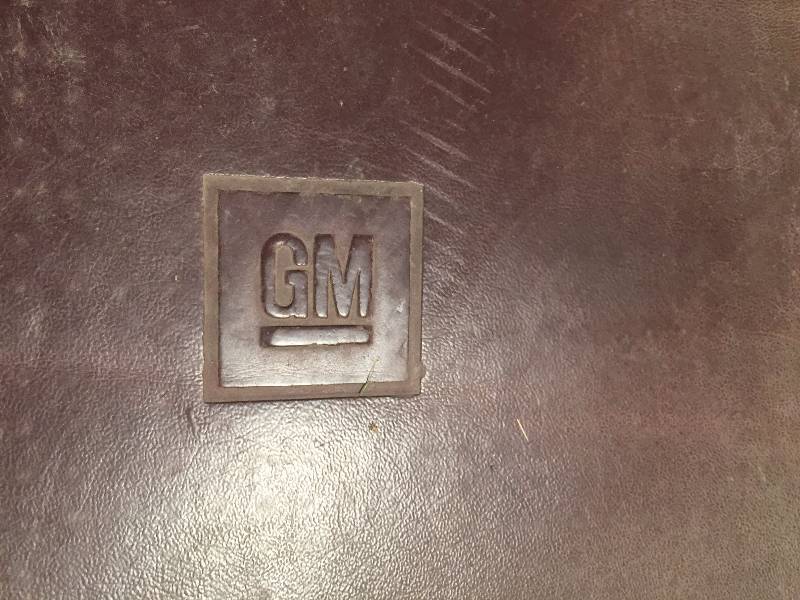 MISCELLANEOUS ITEMS- FLOORS MATS, LAWN DECOR, AND MORE