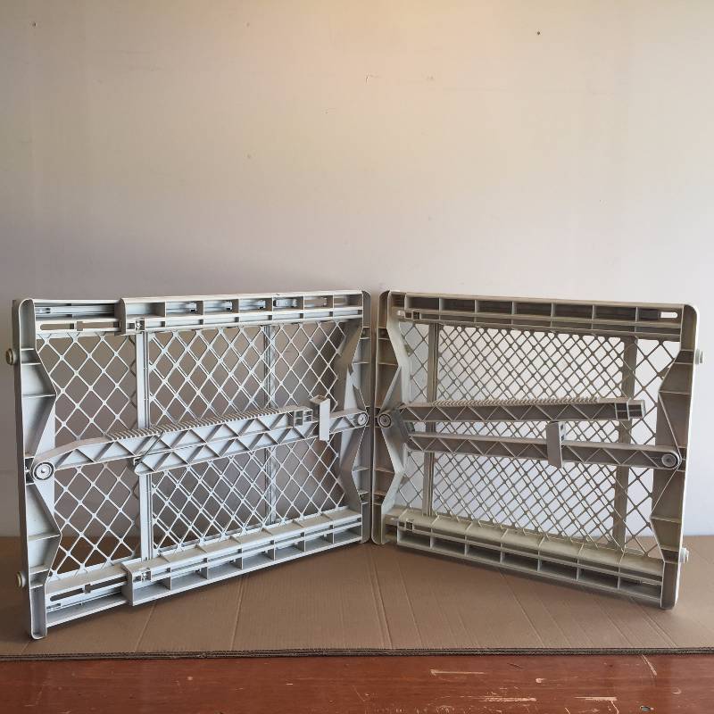 CHILDPET GATES