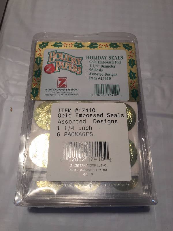 HOLIDAY LABELS