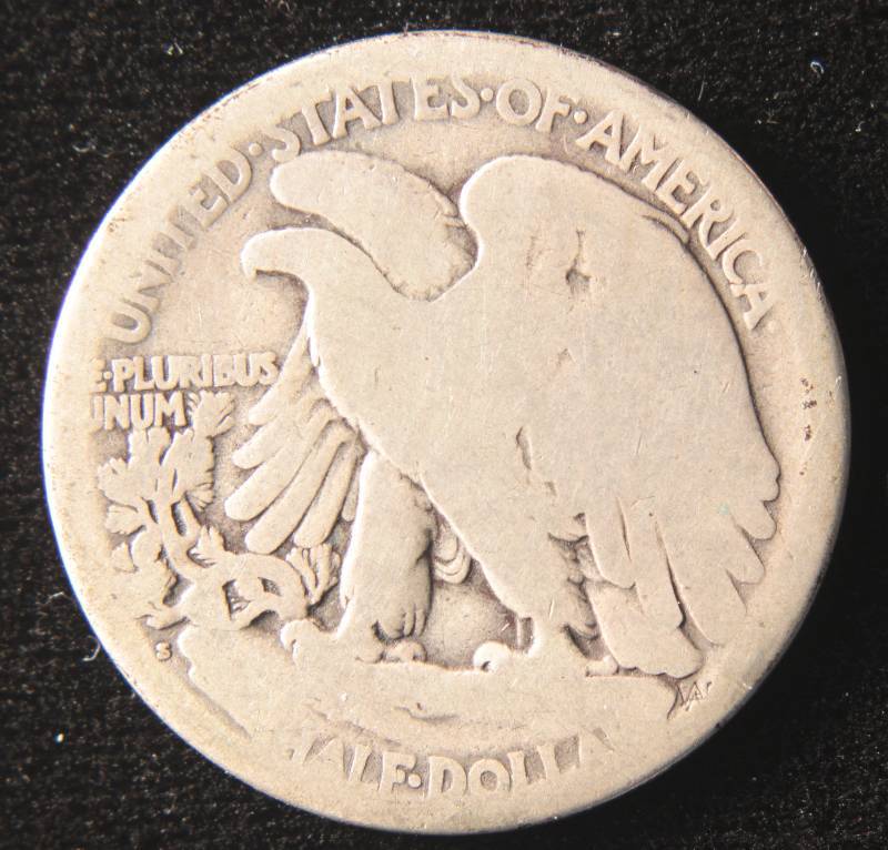 lot 39 image: 1921 S WALKING LIBERTY SILVER HALF