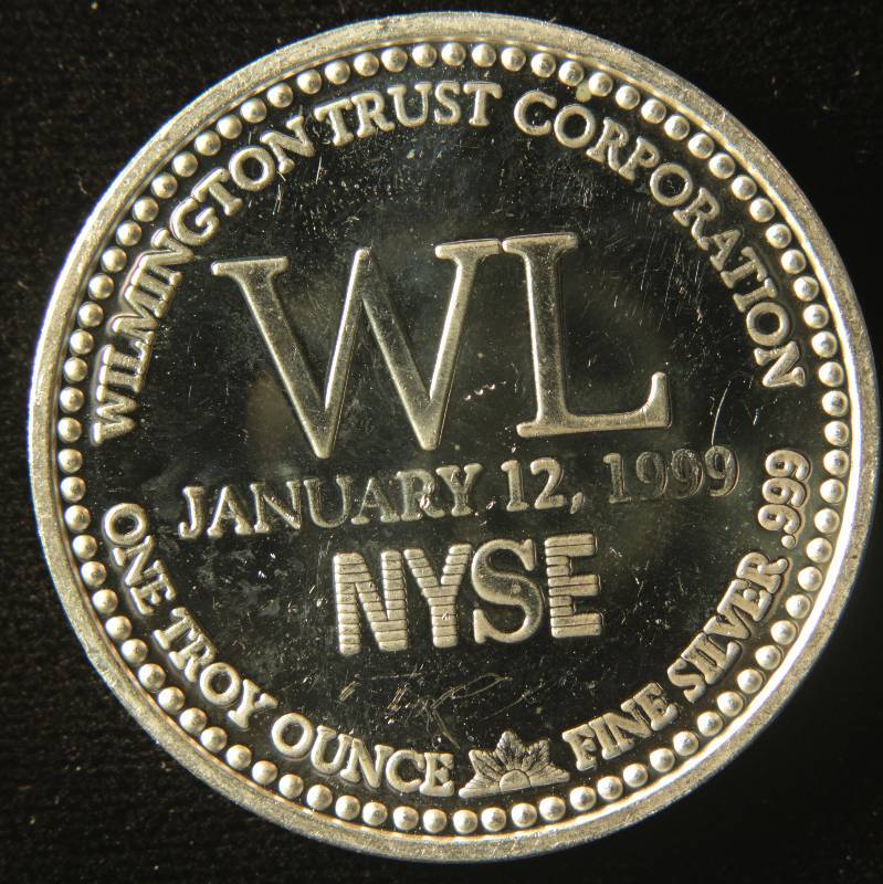 lot 40 image: 1 TROY Oz. .999 FINE SILVER ROUND WILMINGTON TRUST