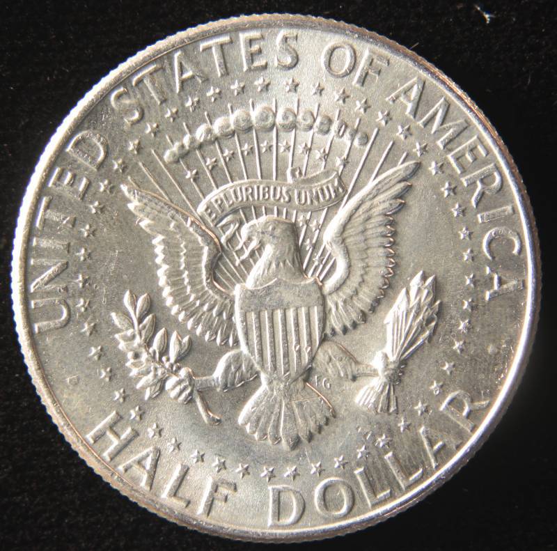 lot 6 image: 1964 KENNEDY SILVER HALF DOLLAR AU