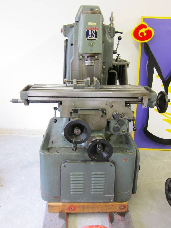 lot 8 image: Adcock-Shipley Horizontal Mill
