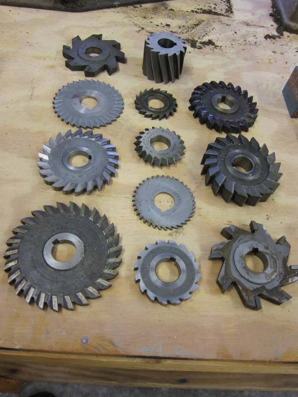 lot 16 image: 1 Shaft Horizontal Mill Cutters