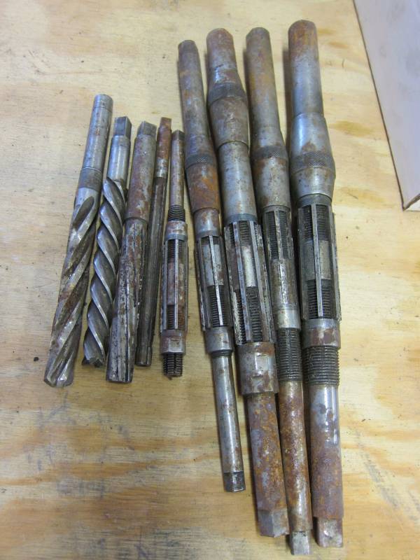 lot 22 image: Assorted Hones