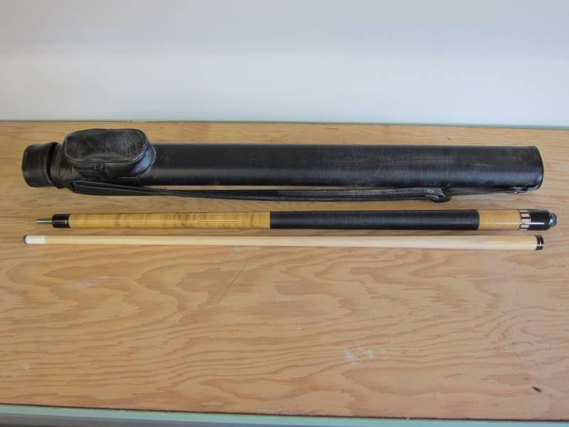 lot 60 image: McDermott Pool Cue