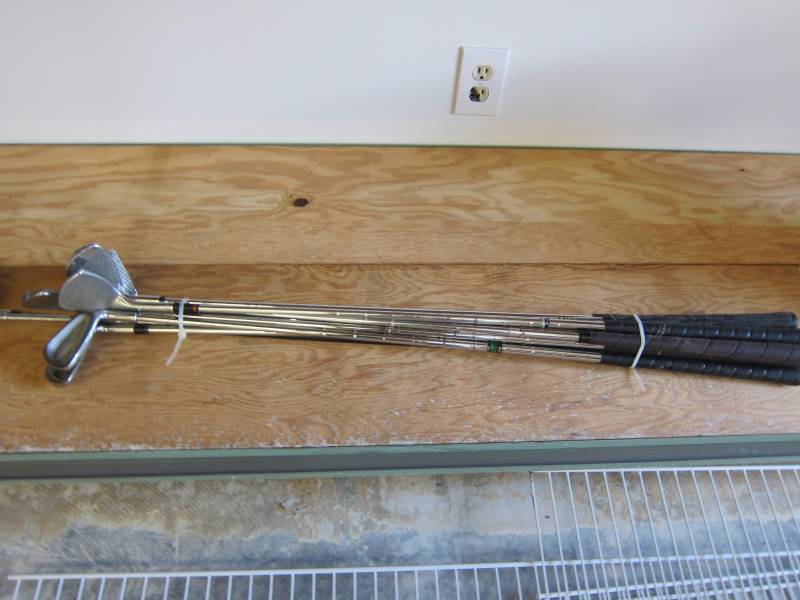 lot 61 image: Golf Clubs