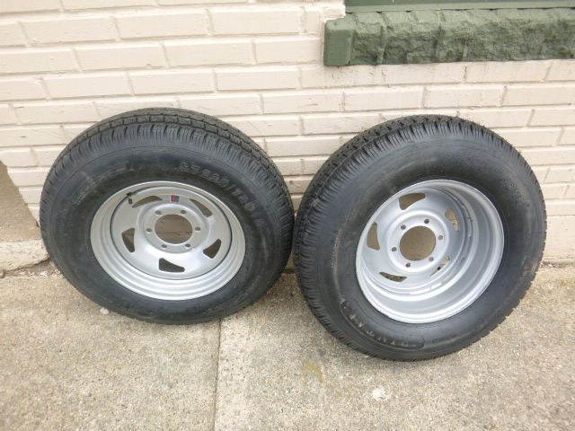 lot 6 image: 2 New Rintal Trailer Tires