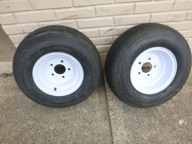 lot 11 image: 2 New Tow-Master Trailer Tires