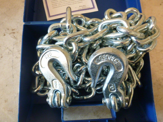 lot 20 image: Peerless Heavy Duty Tow Chain