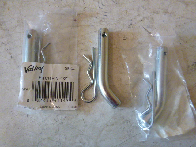 lot 28 image: 3 Valley 12 Hitch Pins